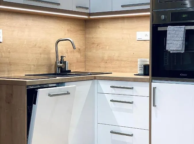 Apartment Myslbekova 17 *